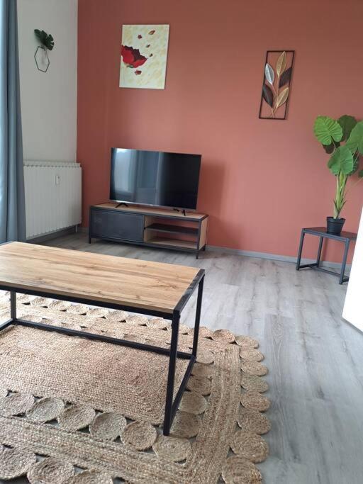 Agreable T2 Classe 3 Etoiles, Refait A Neuf, Dans Quartier Calme Rodez Esterno foto
